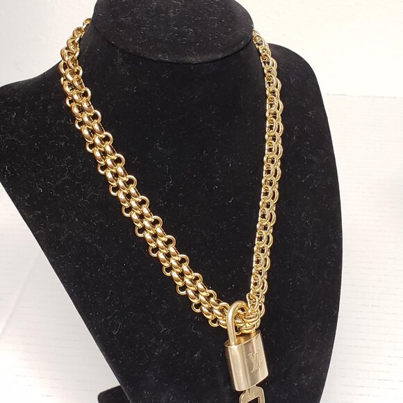 Authentic Louis Vuitton Lock & Key with Unbranded Stainless Steel Chain 100525 - Picture 13 of 13